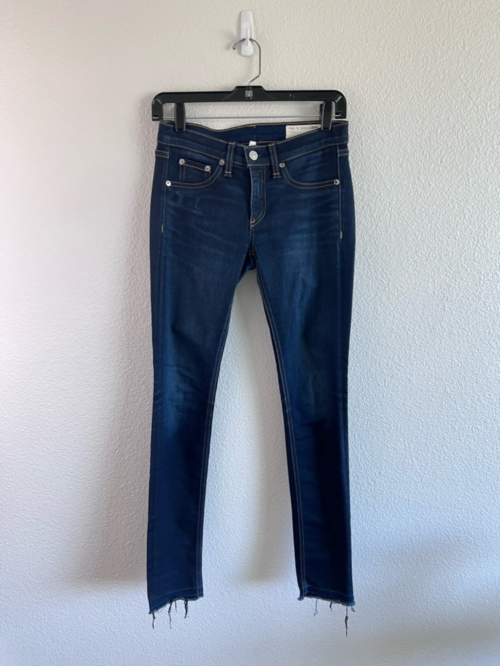 Rag & Bone Women's Raw Hem Dark Blue Dearborn Skinny Jeans